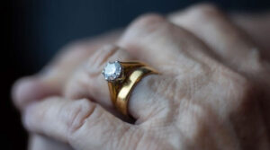 Mens-Diamond-Rings
