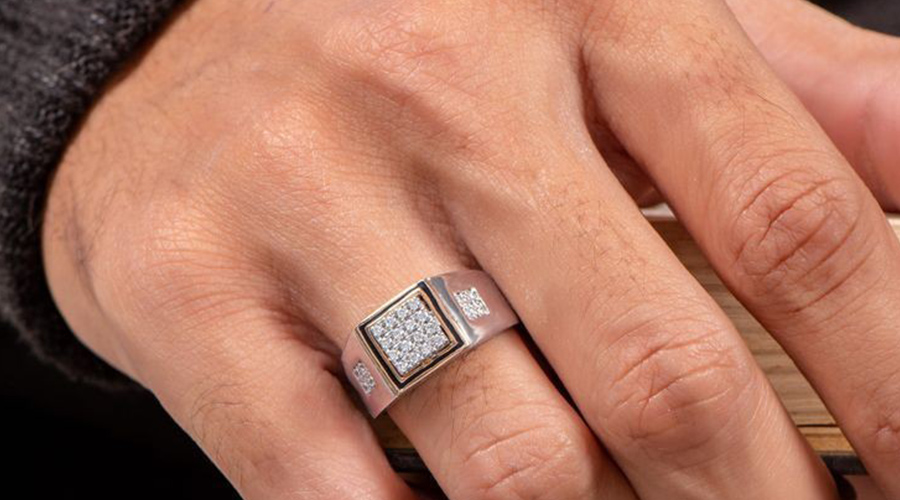 Prove your infatuation with Men’s Diamond Rings