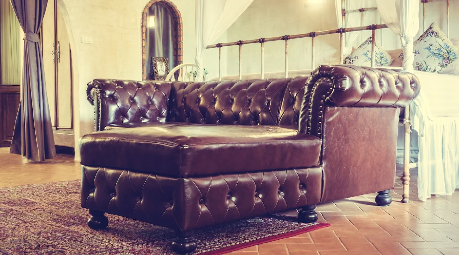 Add Touch of Vintage Style Furniture to Revitalize your Home